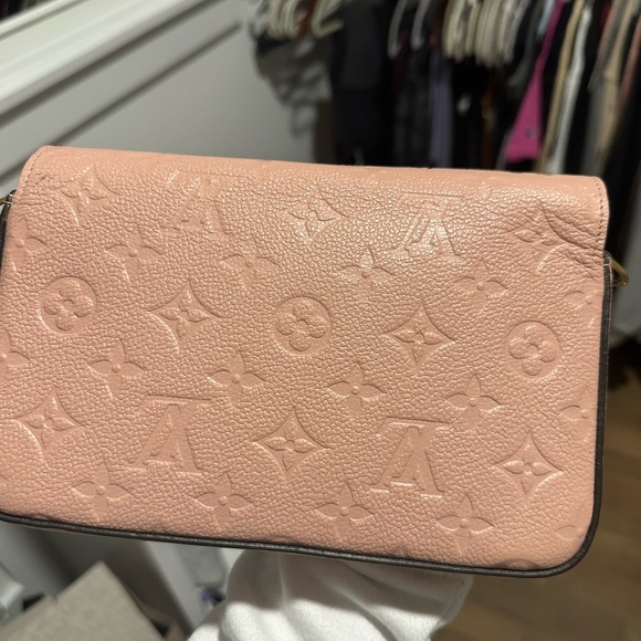 Louis Vuitton clutch - Picture 5 of 5
